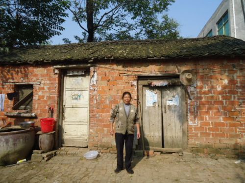 老河口张集小学谨小慎微发放补助金 _襄阳日