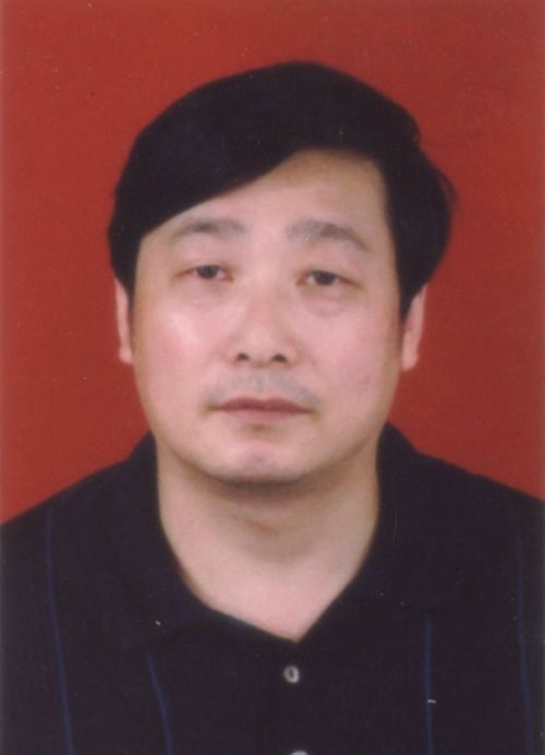 2013年 襄阳百杰 创业明星 候选人事迹之张庆