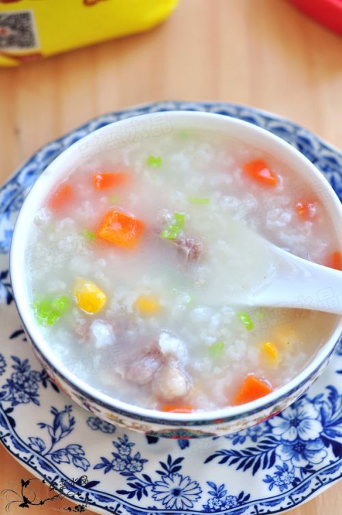 懒人做粥就一招--羊排胡萝卜粥_襄阳日报网