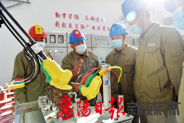 >汉江网>县市区>正文>1月28日,国网老河口市供电公司李楼供电所组织
