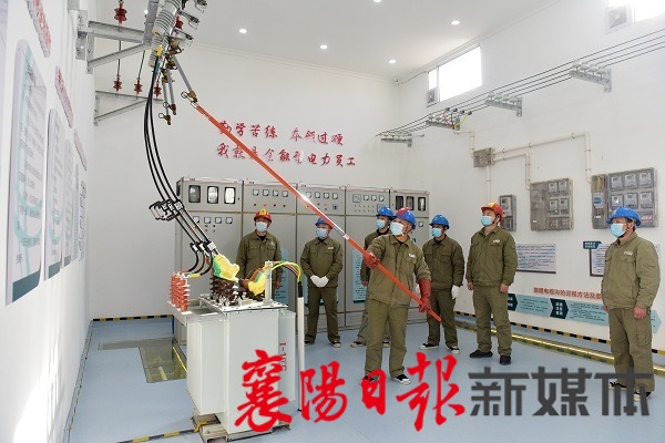 >汉江网>县市区>正文>1月28日,国网老河口市供电公司李楼供电所组织